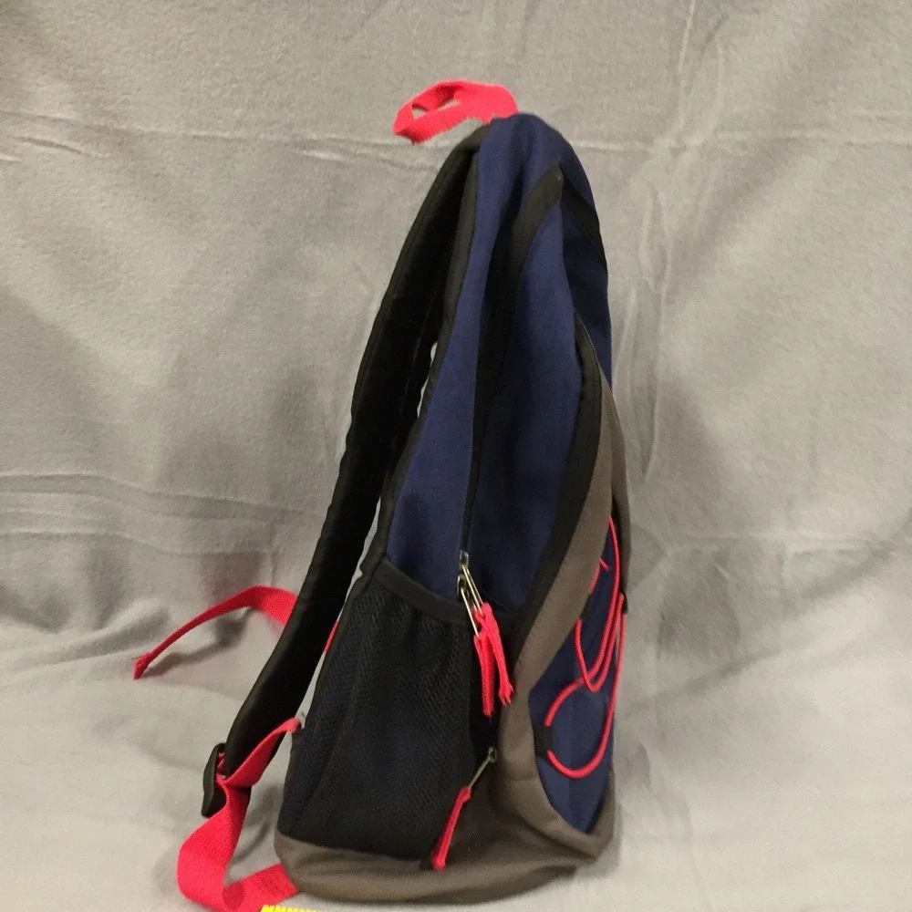 Austin Trading Co Bungee Cord Backpack School Bag 17in Navy Blue Green Red‎
